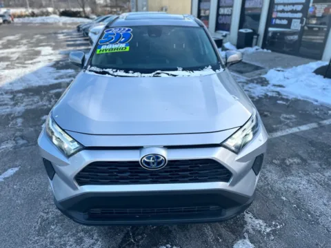 More photos of 2022 TOYOTA RAV4 HYBRID XLE at Pro Auto Finance, IN