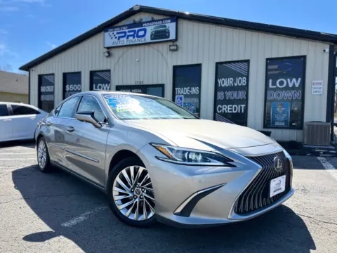 Silver 2021 LEXUS ES 300H LUXURY for sale in Crown Point, IN