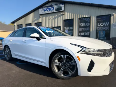 White 2024 KIA K5 EX for sale in Crown Point, IN
