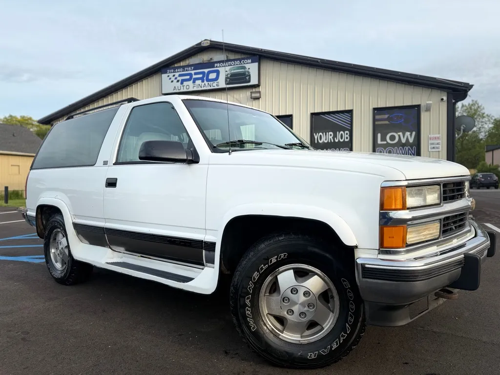 White 1994 CHEVROLET BLAZER BASE for sale in Crown Point, IN