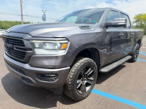 More photos of 2022 RAM 1500 SPORT at Pro Auto Finance, IN