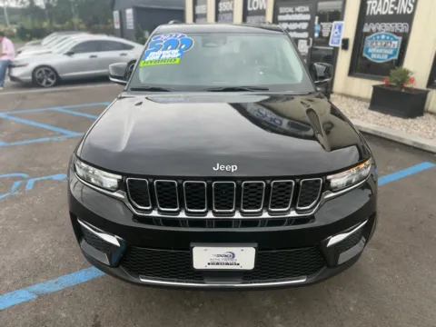 More photos of 2023 JEEP GRAND CHEROKEE 30TH ANNIVERSARY 4XE at Pro Auto Finance, IN