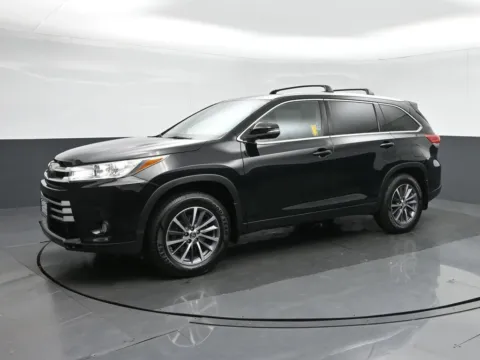 Another view of 2019 Toyota Highlander XLE for sale in Norfolk, VA at Sullivan Auto Trading Norfolk