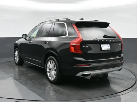 More photos of 2019 Volvo XC90 T6 Momentum at Sullivan Auto Trading Norfolk, VA