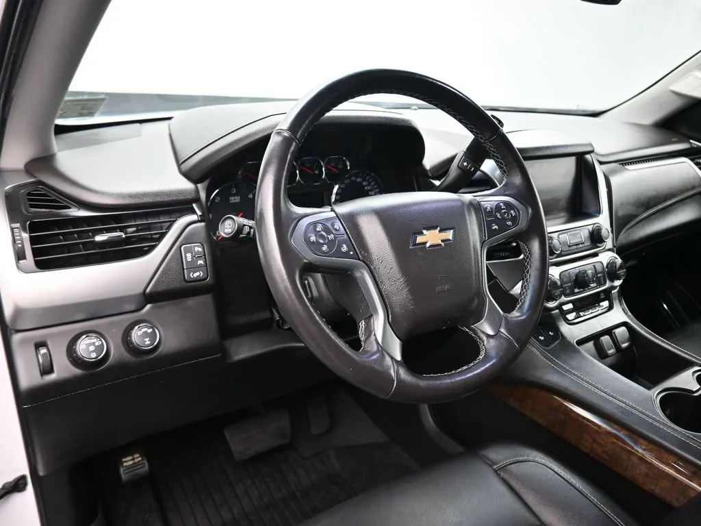 2019 Chevrolet Tahoe LT - Photo 14