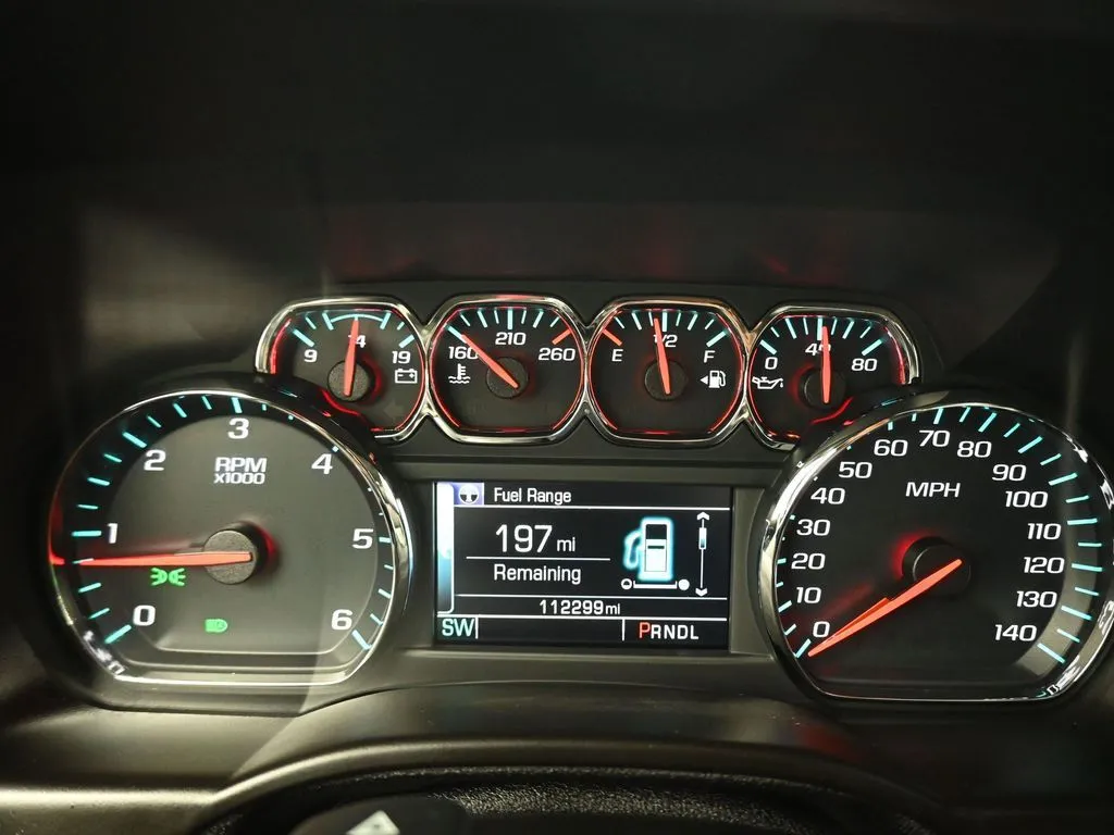 2019 Chevrolet Tahoe LT - Photo 16