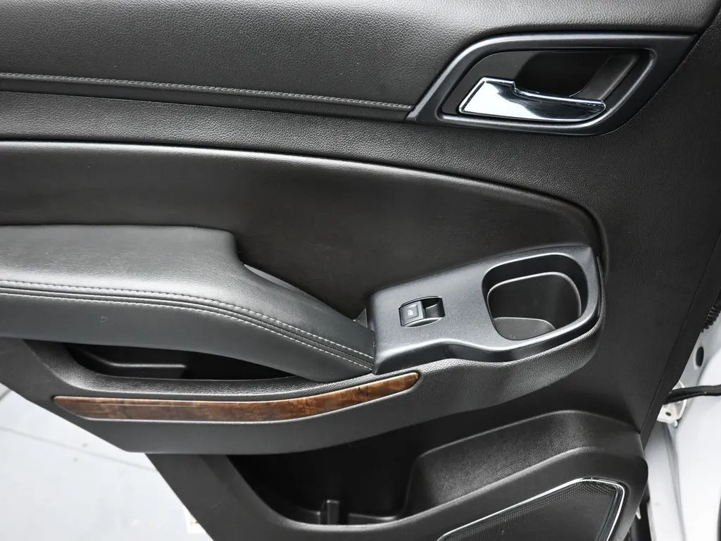 2019 Chevrolet Tahoe LT - Photo 29
