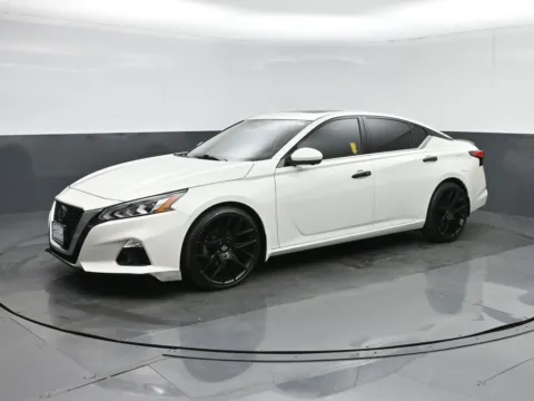 Another view of 2020 Nissan Altima 2.0 Platinum for sale in Norfolk, VA at Sullivan Auto Trading Norfolk