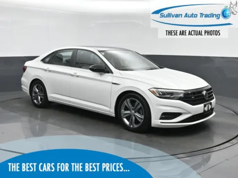 White 2019 Volkswagen Jetta R-Line for sale in Norfolk, VA