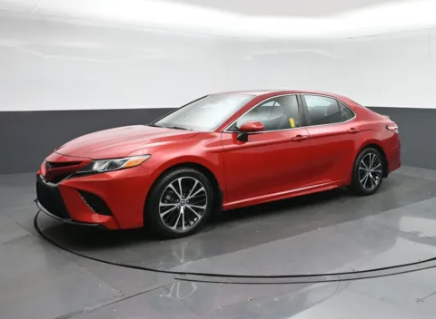 Another view of 2020 Toyota Camry Hybrid SE for sale in Norfolk, VA at Sullivan Auto Trading Norfolk