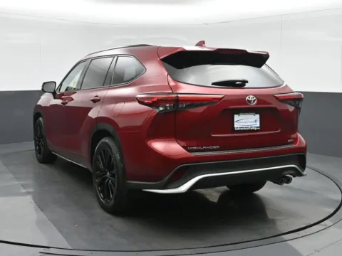 More photos of 2023 Toyota Highlander XSE at Sullivan Auto Trading Norfolk, VA
