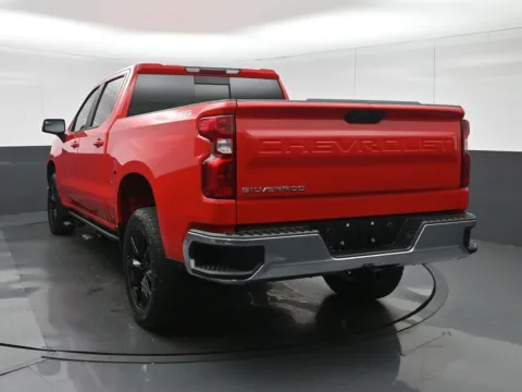 More photos of 2019 Chevrolet Silverado 1500 LT at Sullivan Auto Trading Norfolk, VA