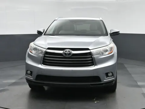 Photos of 2016 Toyota Highlander Limited for sale in Norfolk, VA at Sullivan Auto Trading Norfolk