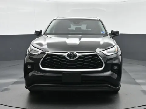 Photos of 2020 Toyota Highlander XLE for sale in Norfolk, VA at Sullivan Auto Trading Norfolk