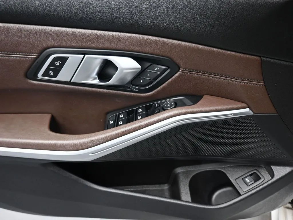 2019 BMW 3 Series 330i - Photo 10