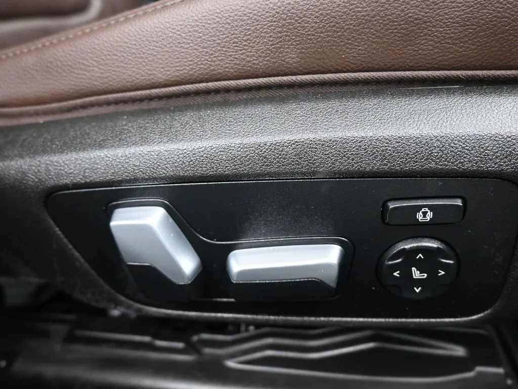 2019 BMW 3 Series 330i - Photo 42