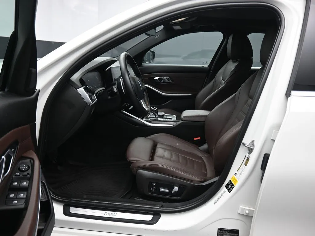 2019 BMW 3 Series 330i - Photo 12