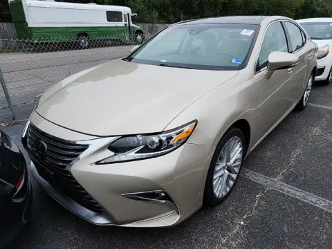 More photos of 2016 Lexus ES 350 at Sullivan Auto Trading Norfolk, VA