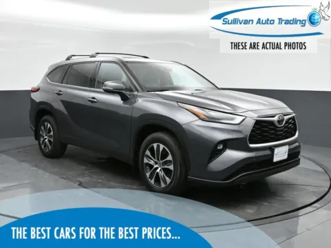 Blue 2022 Toyota Highlander XLE for sale in Norfolk, VA