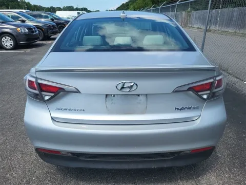 More photos of 2016 Hyundai Sonata Hybrid SE at Sullivan Auto Trading Norfolk, VA
