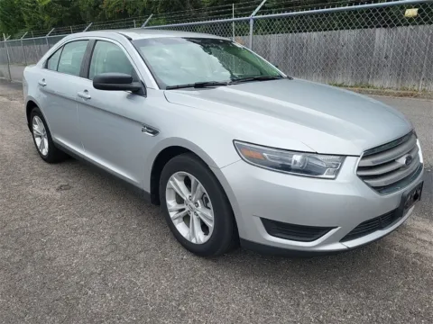 Photos of 2017 Ford Taurus SE for sale in Norfolk, VA at Sullivan Auto Trading Norfolk