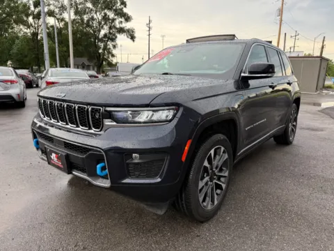 More photos of 2024 JEEP GRAND CHEROKEE OVERLAND 4XE at Ride Time Auto Finance Crown Point, IN