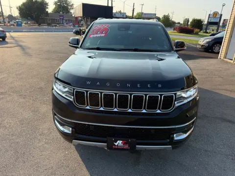 More photos of 2024 JEEP WAGONEER SERIES II at Ride Time Auto Finance Crown Point, IN