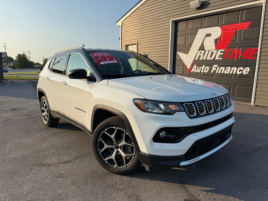 White 2025 JEEP COMPASS LIMITED for sale in Crown Point, IN