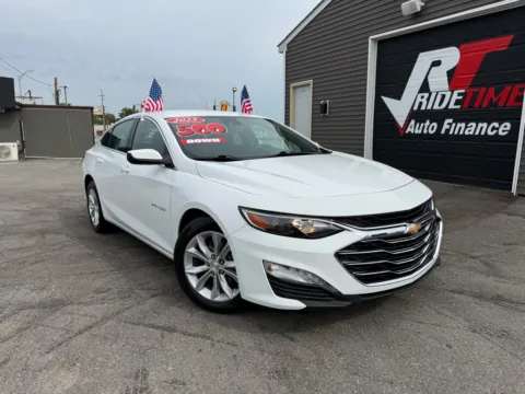 White 2025 CHEVROLET MALIBU LT for sale in Crown Point, IN