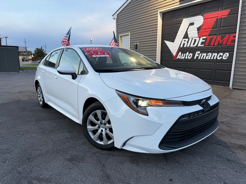 White 2025 TOYOTA COROLLA LE for sale in Crown Point, IN