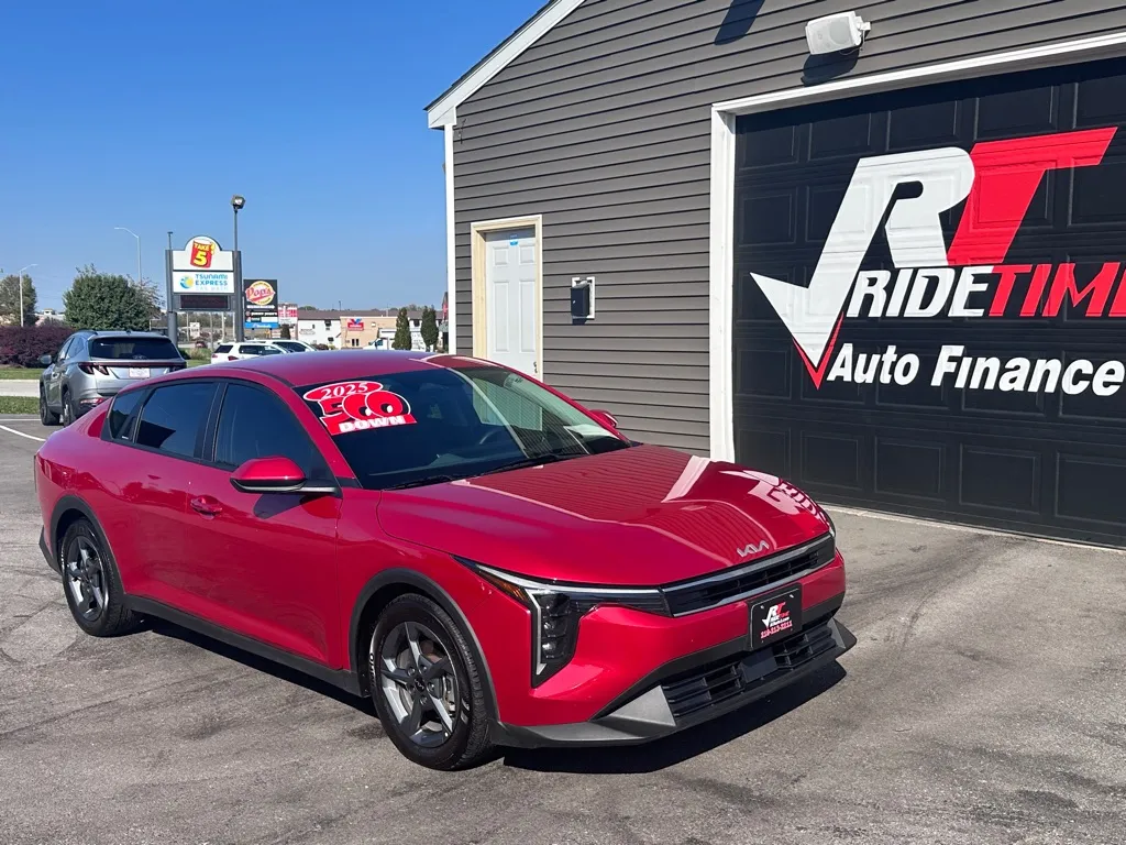 Red 2025 KIA K4 LXS for sale in Crown Point, IN