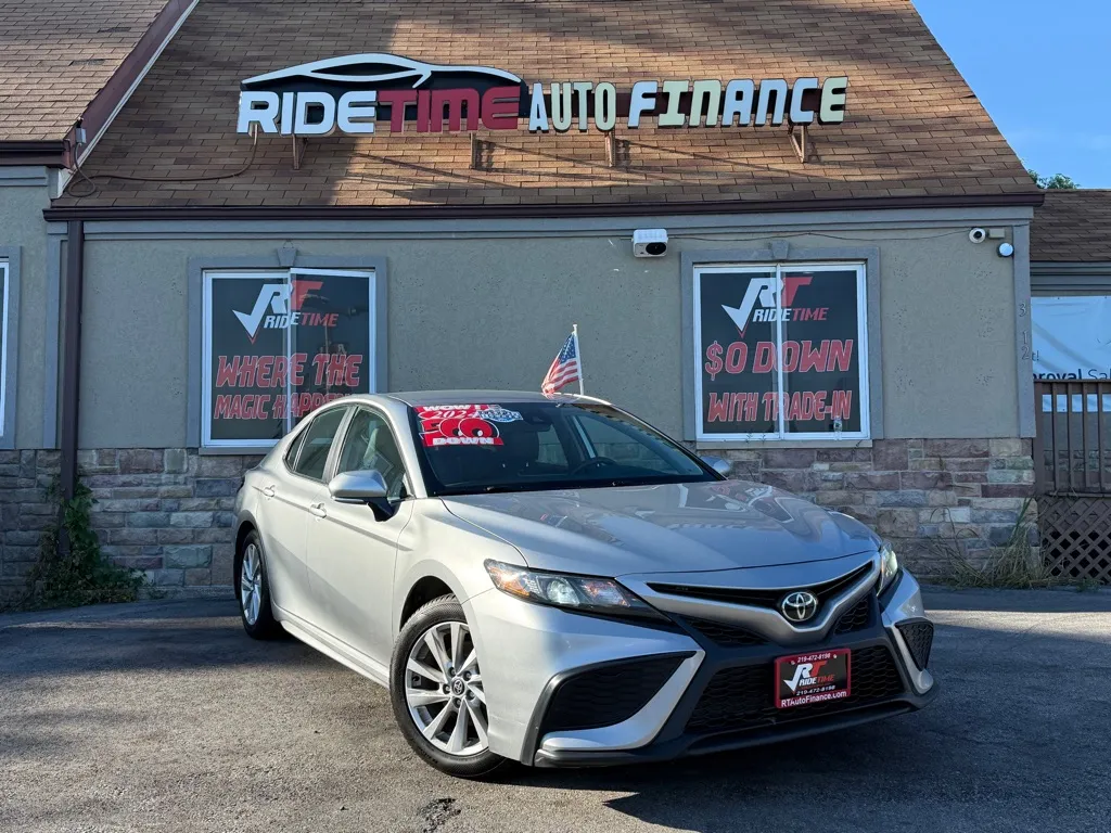 Silver 2024 TOYOTA CAMRY SE for sale in Merrillville, IN