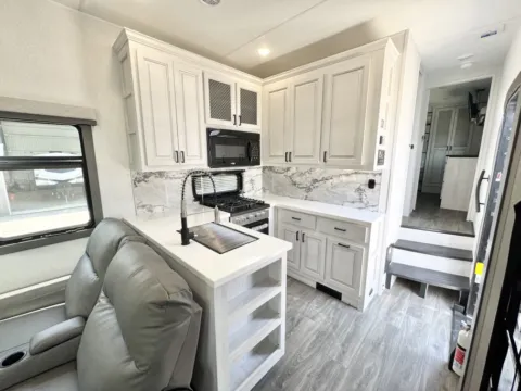 Photos of 2026 EAST TO WEST AHARA 385DS for sale in Gulfport, MS at County Line Campers