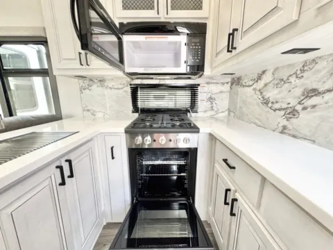 Another view of 2026 EAST TO WEST AHARA 385DS for sale in Gulfport, MS at County Line Campers