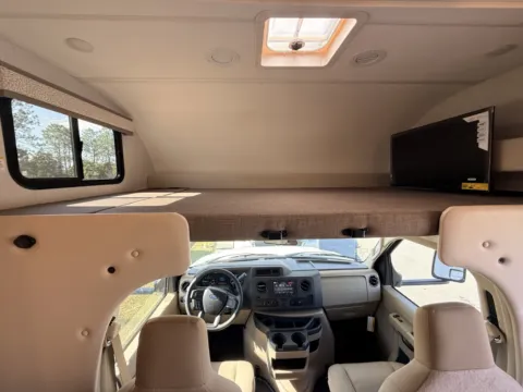 More photos of 2026 THOR CHATEAU 25Z at County Line Campers, MS