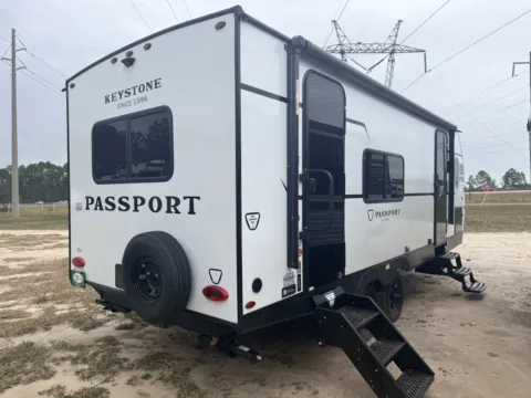 More photos of 2026 KEYSTONE PASSPORT 210RKC at County Line Campers, MS