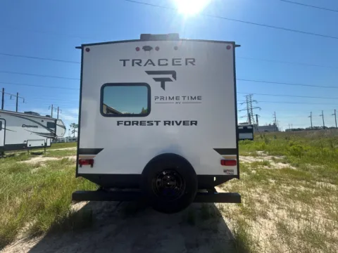 More photos of 2026 Prime Time TRACER 295DB at County Line Campers, MS