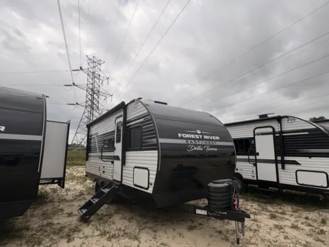 Black 2026 East To West DELLA TERRA 191BH for sale in Gulfport, MS