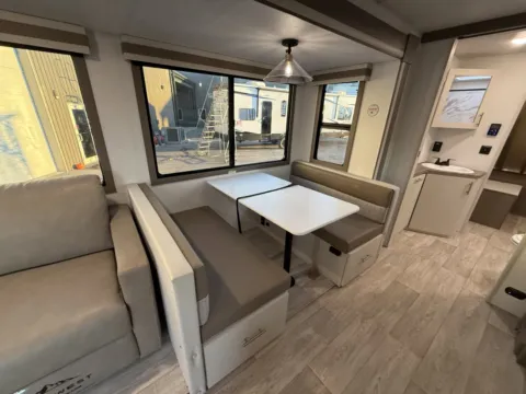 More photos of 2026 EAST TO WEST ALTA 2850KRL at County Line Campers, MS
