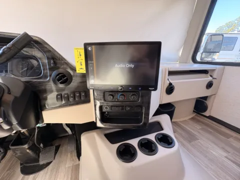 Another view of 2026 Thor Motor Coach LUMINATE MM30 for sale in Gulfport, MS at County Line Campers
