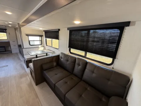 Another view of 2026 Prime Time AVENGER 30PO for sale in Gulfport, MS at County Line Campers