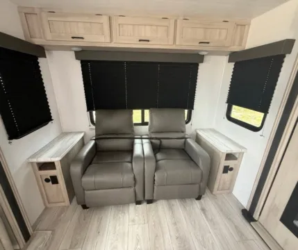 Another view of 2026 EAST TO WEST DELLA TERRA 272RL for sale in Gulfport, MS at County Line Campers