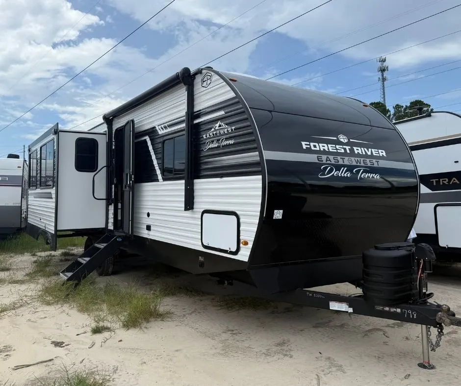 Black 2026 East To West DELLA TERRA 272RL for sale in Gulfport, MS