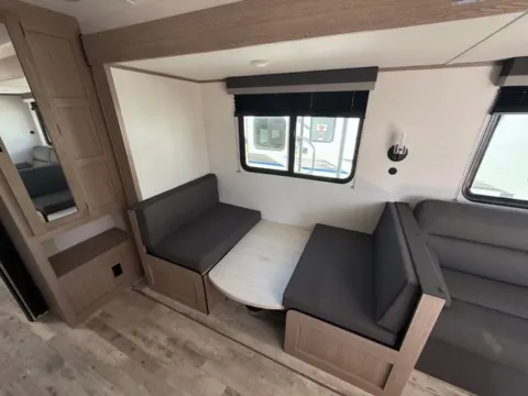More photos of 2026 GULF STREAM CONQUEST 274QB at County Line Campers, MS