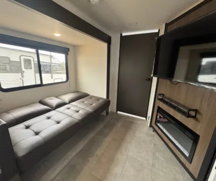 Another view of 2026 PRIME TIME TRACER 275BH for sale in Gulfport, MS at County Line Campers