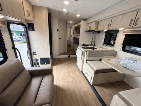 More photos of 2026 EAST TO WEST ENTRADA 3100FB at County Line Campers, MS
