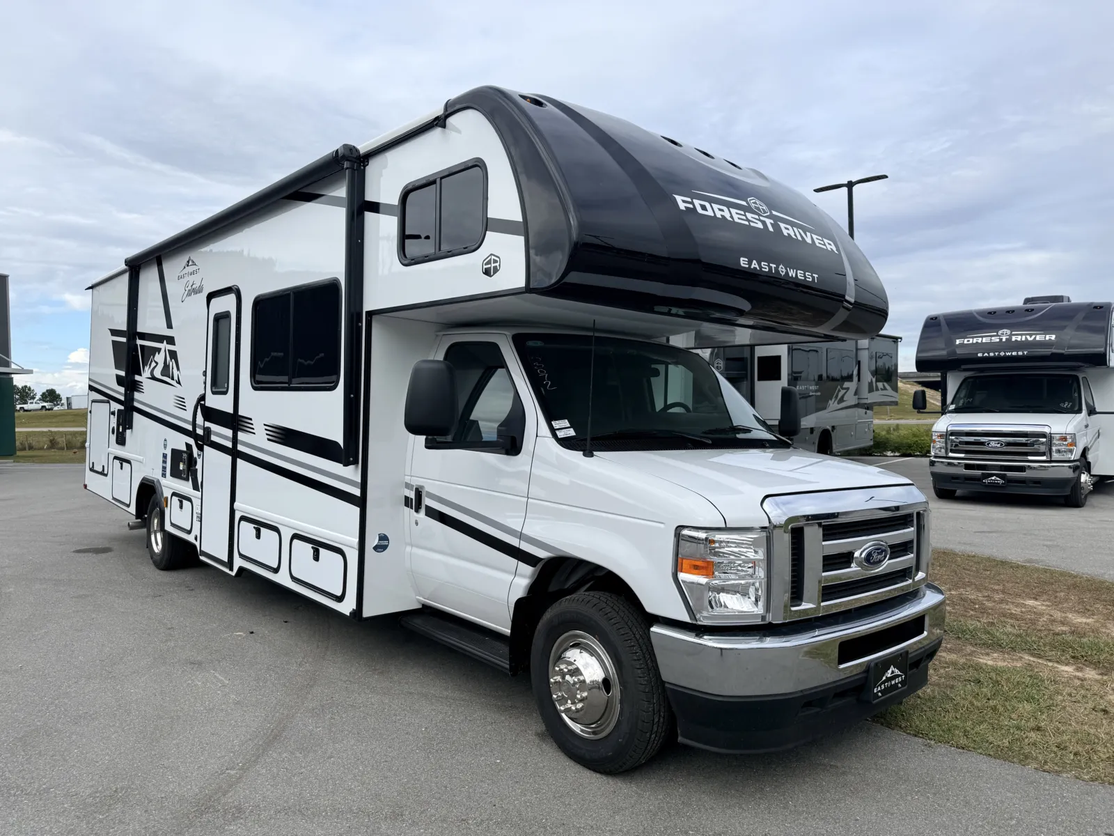 White 2026 EAST TO WEST ENTRADA 3100FB for sale in Gulfport, MS
