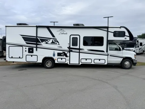 Photos of 2026 EAST TO WEST ENTRADA 3100FB for sale in Gulfport, MS at County Line Campers