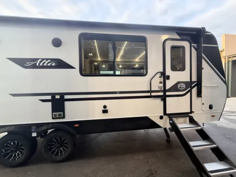 Photos of 2026 EAST TO WEST ALTA 2775KFK for sale in Gulfport, MS at County Line Campers