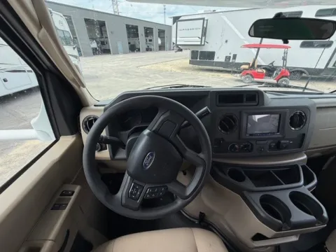More photos of 2026 Thor Motor Coach CHATEAU 19Z at County Line Campers, MS